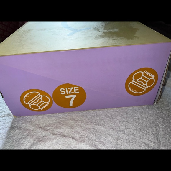 VandythePink Rice burger shoes - Picture 8 of 12